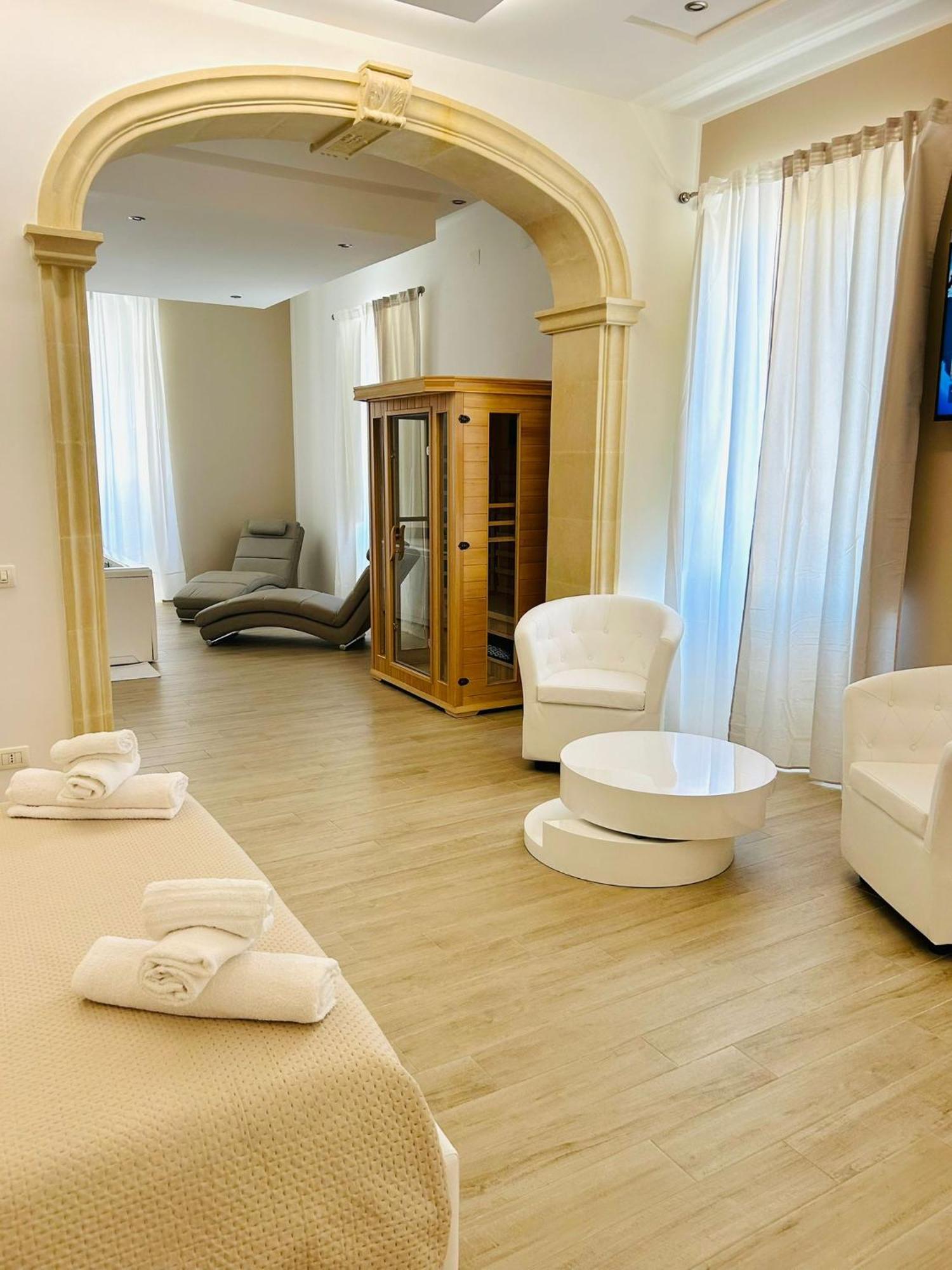 Bed E Suite Domar Brindisi Buitenkant foto
