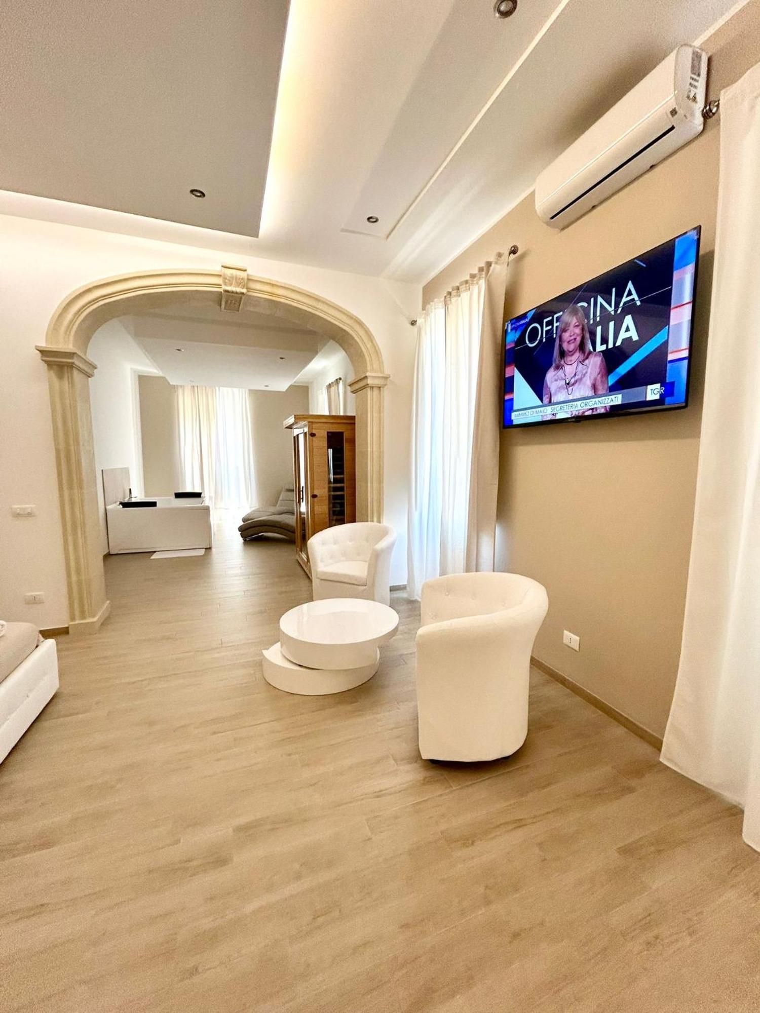 Bed E Suite Domar Brindisi Buitenkant foto