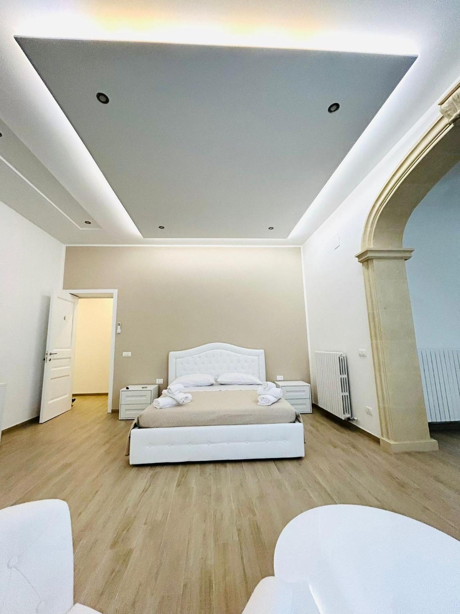 Bed E Suite Domar Brindisi Buitenkant foto