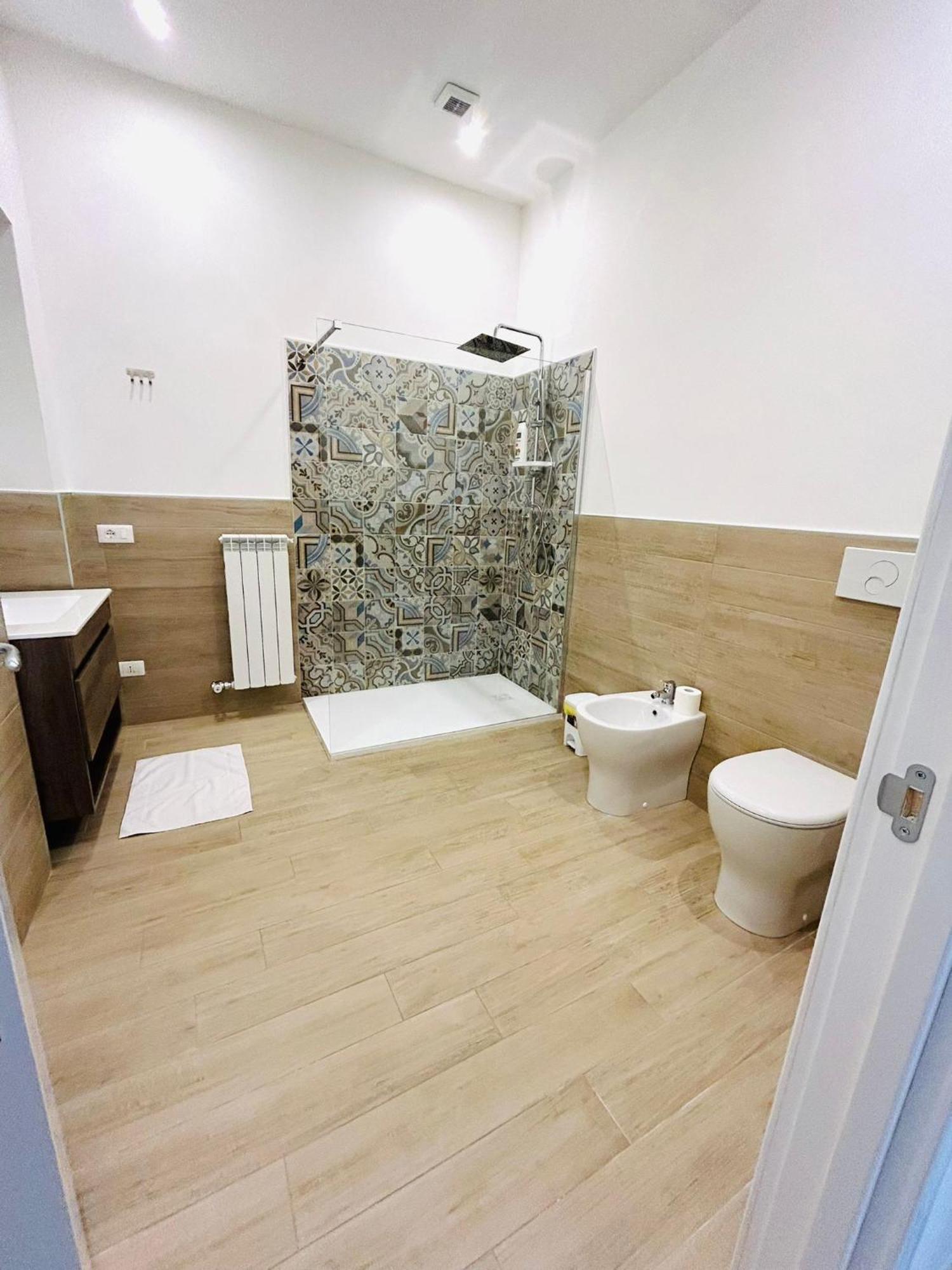 Bed E Suite Domar Brindisi Buitenkant foto
