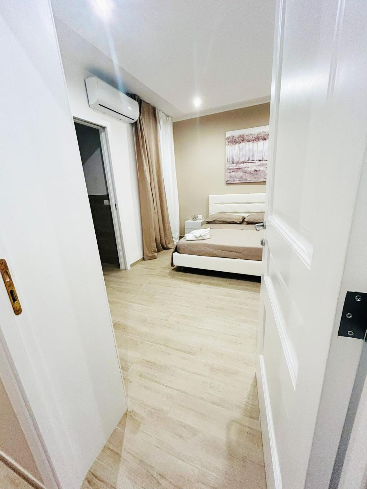 Bed E Suite Domar Brindisi Buitenkant foto